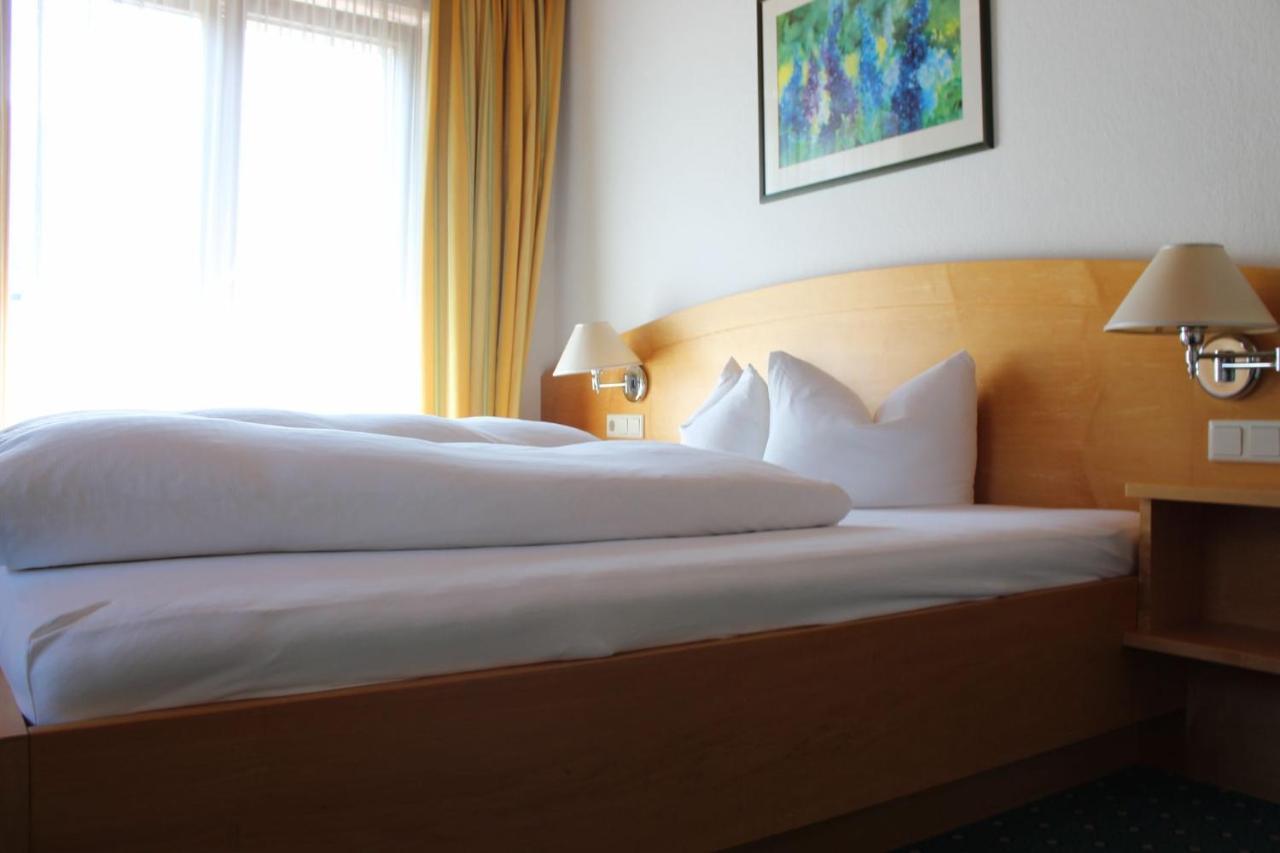Wanderhotel Garni Cresta Schruns Εξωτερικό φωτογραφία