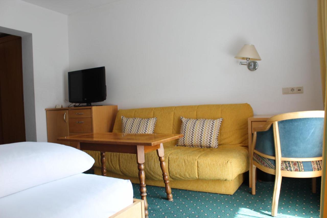 Wanderhotel Garni Cresta Schruns Εξωτερικό φωτογραφία