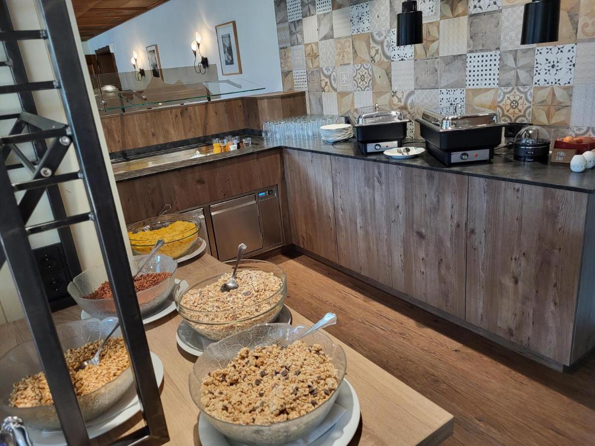 Wanderhotel Garni Cresta Schruns Εξωτερικό φωτογραφία