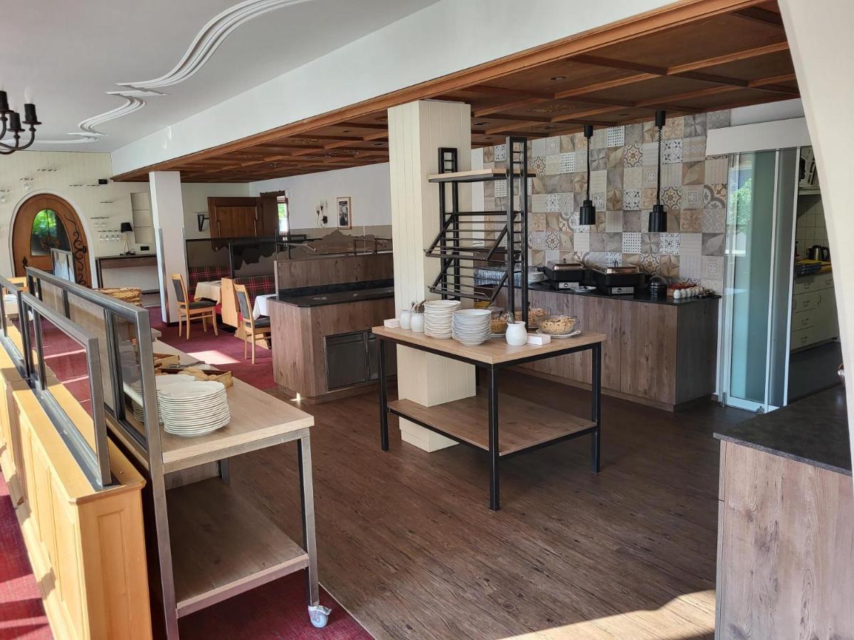 Wanderhotel Garni Cresta Schruns Εξωτερικό φωτογραφία